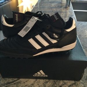 Men’s Adidas Mundial Team Turf Shoe
